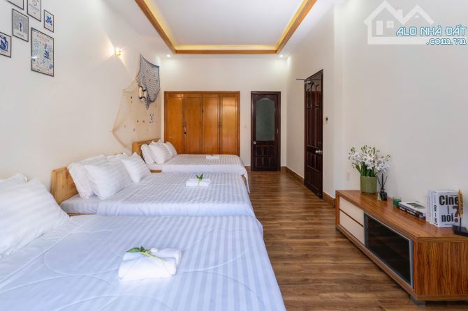 🏡🏡🏡Bán Biệt Thự 1 Trệt 2 Lầu Đường Nội Bộ Lạc Long Quân 330M2 (10x33) - Giá: 32Tỷ - 10