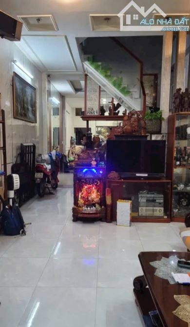 NHÀ BÁN HXT TRẦN VĂN QUANG - TÂN BÌNH - DT 100M2 - 4 TẦNG - CHỈ 10 TỶ HƠN.