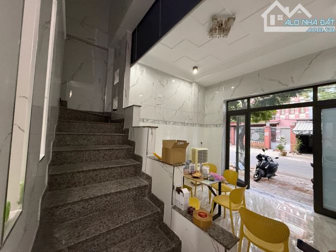 NHÀ 2 TẦNG ĐẸP CÁCH BIỂN 400M_ĐƯỜNG PHAN BÁ PHIẾN_DT 60M2_NGANG 6M_CHỈ 7.1 TỶ - 1
