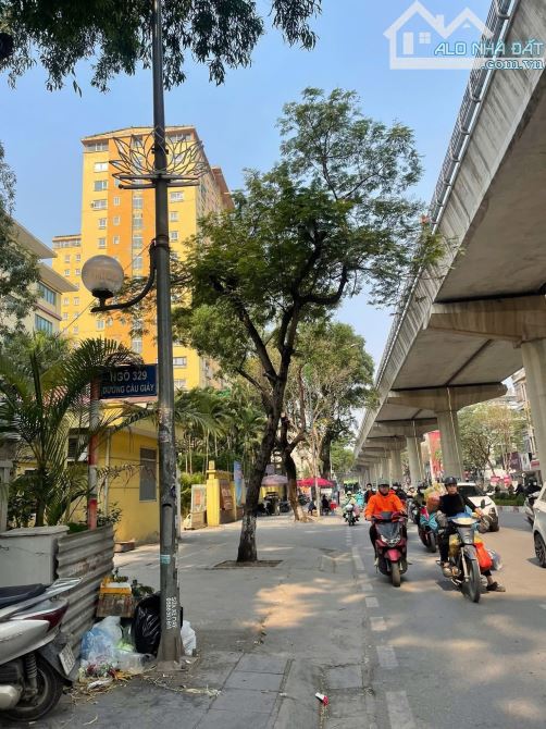 CẦU GIẤY _ 11 Tầng _Thang Máy_2 Thoáng_ CĂN HỘ DÒNG TIỀN SIÊU KHỦNG _ CHỈ 83 Tỷ_ 20M RA PH - 1