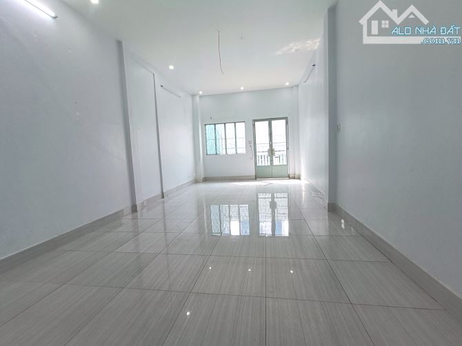Cho Thuê Nhà 3 Tầng Mặt Tiền Trần Hưng Đạo - Ninh Kiều - 1