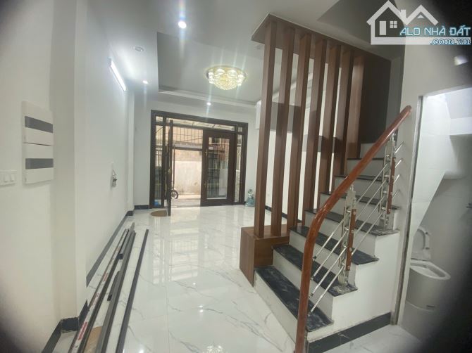 Nhà đẹp 4 tầng, 56m, ở sướng, KD đỉnh cao, ô tô đỗ cửa, Bùi Xương Trạch - 1