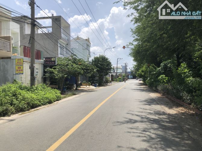 Bán đất mặt tiền đường Nguyễn Văn Lộng thông ra Sông Sài Gòn cực đẹp - 1