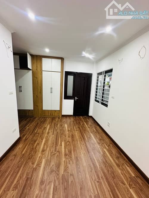 Mặt phố Văn Chương, Ô tô tránh, Kinh doanh đỉnh, 34m2, MT7, 5 tầng, Chỉ 14,x tỷ - 1