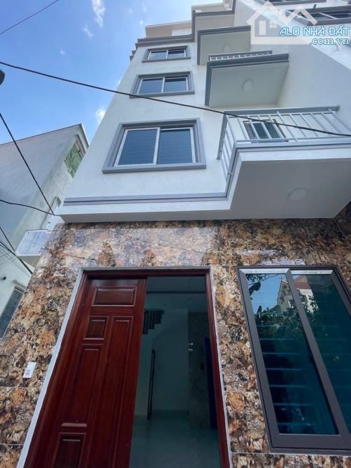 BÁN NHÀ CẦU GIẤY 55M X 7T PHÂN LÔ Ô TÔ, KINH DOANH SẦM UẤT, LÔ GÓC, CHỈ 14,X TỶ