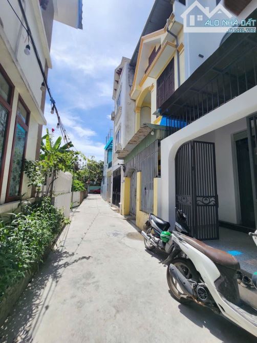 Ms Linh- Nhà 3 tầng mới tinh ngõ ô tô Vĩnh Khê-An Đồng giá hơn 3 tỷ - 1