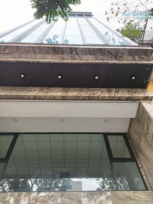 Cần bán gấp Tòa VP Mặt Phố Triệu Việt Vương dt: 150m2 x 9 Tầng Mt:6.5m Giá chào bán 190 Tỷ - 1