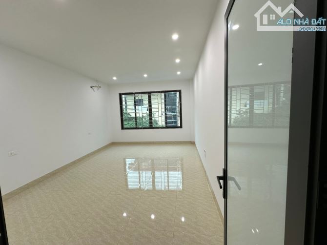 Cho thuê nhà nguyên căn 50m2*5 ngõ 151B Thái Hà, chỉ 25 triệu/tháng - 1