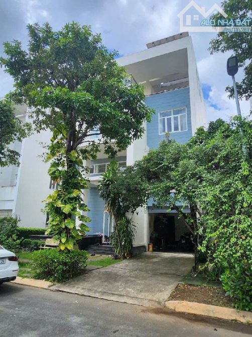 VILLA PARK - ĐƯỜNG LIÊN PHƯỜNG PHÚ HỮU - 323m2 - 4 TẦNG - 1