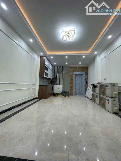 CẦN BÁN GẤP NHÀ QUẬN THANH XUÂN – THANG MÁY – OTO ĐỖ CỬA – 10M RA OTO TRÁNH - 1
