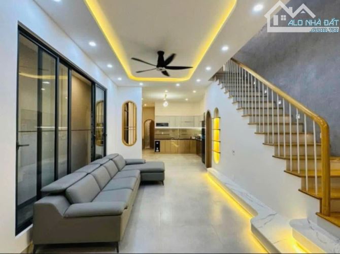 BÁN NHÀ 1 TRỆT 1 LẦU MỚI XÂY – CỔNG 11 BIÊN HÒA SỔ RIÊNG HOÀN CÔNG - 1