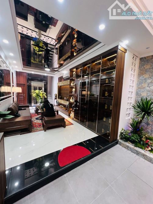 Cần bán SIÊU PHẨM phân lô Tây Hồ – 52m², 5 tầng – giá chỉ 15 tỷ - 1