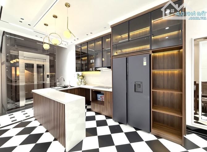 BÁN NHÀ ĐẸP NHƯ KHÁCH SẠN 5* PHỐ NGỌC KHÁNH 55M2 - 6 TẦNG THANG MÁY- 4.6M MẶT TIỀN - 18 TỶ - 1