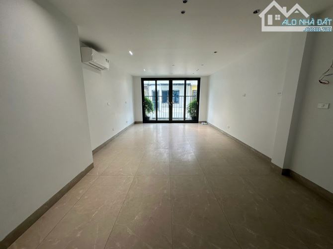 Cho thuê văn phòng Thanh Liệt- Kim Giang, sàn 40 m2/tầng mới đẹp như hình - 1