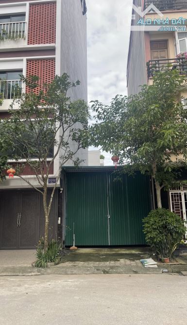 Bán nhà C4 DV Yên Nghĩa, 50m2,phân lô vỉa hè đường chính kinh doanh,giá cần tiền chỉ 10 tỷ - 1