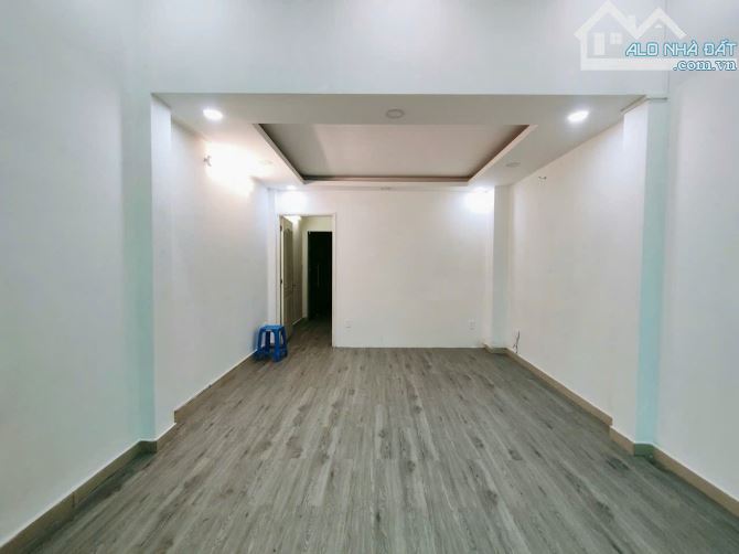 Bân nhà thông hẻm 304 Trường Chinh, P.12 Tân Bình, DT: 4x19m 3 tầng Giá 7.7 Tỷ TL - 1