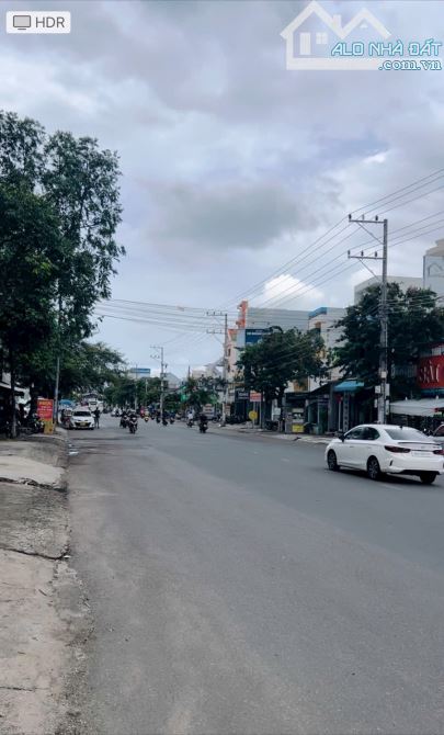 Bán nhà 1 trệt 1 lầu mặt tiền đường Trần Hưng Đạo DT 153m2 Hướng Tây giá 14 tỷ - 1