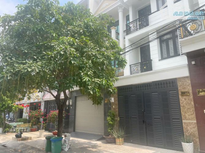 QUẬN 12 – ĐẤT KHỦNG 2 MẶT TIỀN DƯƠNG THỊ GIANG – DT 680M² – GIÁ CHỈ 60 TỶ TL - 1
