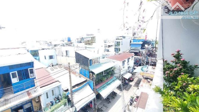 Bán Gấp Nhà Hẻm Xe Tải Dương Bá Trạc - 70m², 3 Tầng - Chỉ : 18 tỷ Thương Lượng - 1