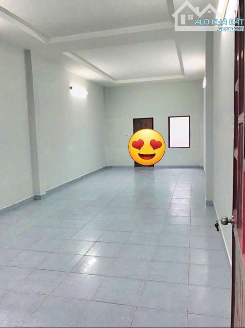 BÁN NHÀ ĐẸP CẠNH KÊNH THAM LƯƠN.G - AEO.N MAILL - ĐƯỜNG XE TẢI - ( 4X31M ) - 1