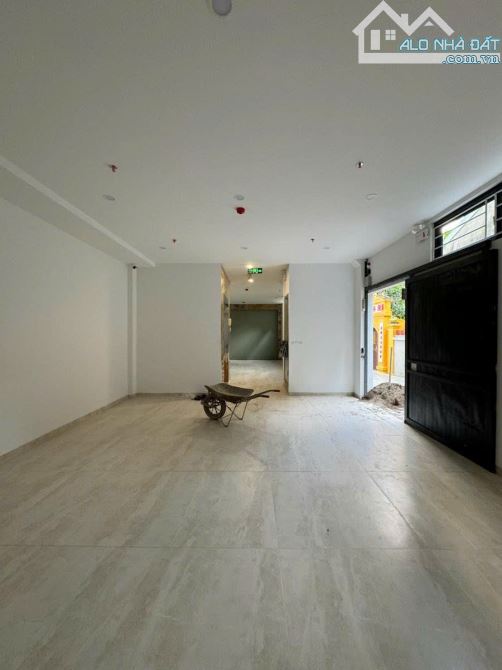 BÁN TÒA PARTMENT PHỐ TRÍCH SÀI, LÔ GÓC, DÒNG TIỀN KHỦNG, DT 100M2 x 9TẦNG* GIÁ 41 TỶ - 13
