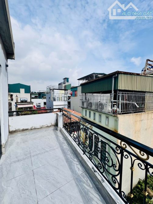 Bán nhà Trần Khát Chân 40m2, 6T thang máy, mt 4.5m mặt ngõ thông kinh doanh. Giá 13.2 tỷ