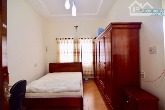 Bán nhà đất Đà Lạt,mặt tiền khu quy hoạch Mạc Đĩnh Chi, nằm trong trung tâm,81m2 giá 17,5T - 5