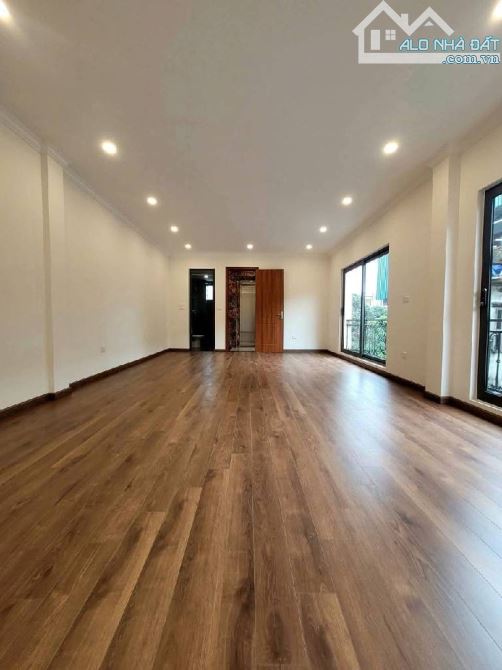 65M/7T MẶT NGÕ ÔTÔ TRÁNH THÔNG, GARA 2 Ô TÔ, T MÁY NHẬP KHẨU, TẶNG FULL NỘI THẤT. 13 TỶ8 - 2