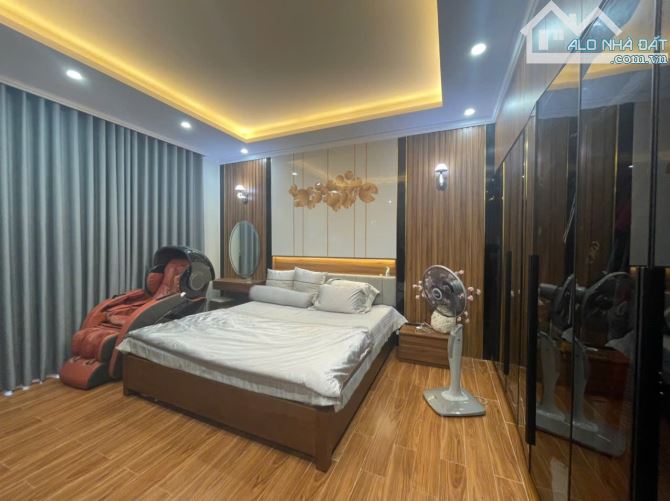 BÁN NHANH BĐS Ở KẾT HỢP KINH DOANH, MB 530, HẠC THÀNH. DT 160M2, MT 10M, 3 TẦNG. - 2