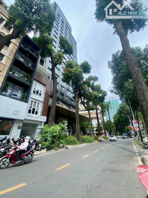 Duy Nhất. Bán nhà sô 10 Chu Mạnh Trinh P.Bến Nghé Quận 1 DT: 4x14m- 5 Tầng mới chỉ 62 tỷ. - 2