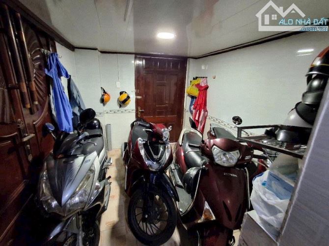 LÔ GÓC 2 MẶT TIỀN KINH DOANH - THU NHẬP 300TR/NĂM–HẺM XE HƠI-NGUYỄN VĂN QUỲ-PHÚ THUẬN Q7 - 2