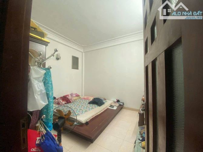 Nguyễn Trãi Thanh Xuân ngõ rộng đối diện Royal City 5 tầng 42m chỉ 8.9 tỷ - 2