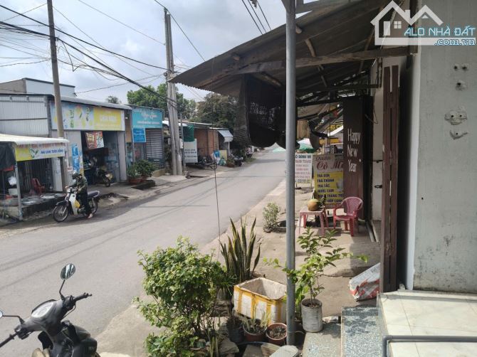 bán lô đất ở tại nông thôn 154m2 có nhà săn,mặt tiền nhựa,cach qlo 20 300m,dân cư đông đuc - 2