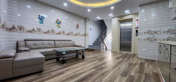 Cần tiền bán nhà dân xây Bát Khối Long Biên 40m2 6T MT5m chỉ 9.1 tỷ có thang máy, gara oto - 2