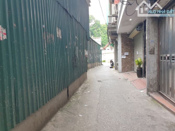 Bán đất mặt phố Nguyễn Chí Thanh, mặt tiền rộng, nhà một mặt phố và 2 mặt ngõ, vỉa hè cực - 2