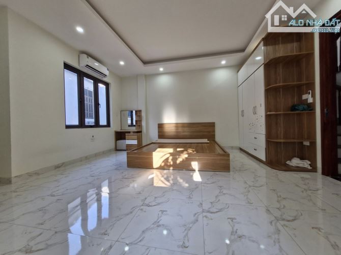 Bá,n Nhà Di Trạch - Hoài Đức, 30m2* 4Tầng Nở Hậu, Ngõ nông gần ôtô chỉ 50m ra trục chính. - 2
