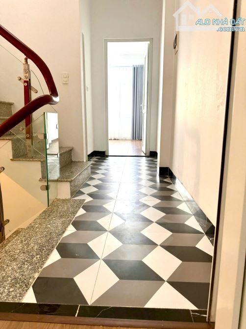 PHÂN LÔ AEOMALL HÀ ĐÔNG_50M 4 TẦNG_NHÀ ĐẸP Ở NGAY_KINH DOANH TỐT - 2