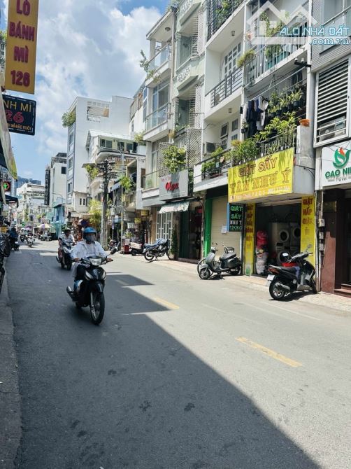 VIP _QUẬN_3_ - CÁCH MT VÀI BƯỚC -  HẺM XE HƠI -  5 TẦNG BTCT - VỊ TRÍ KINH DOANH ĐỈNH - 2
