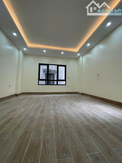 CẦN BÁN GẤP NHÀ QUẬN THANH XUÂN – THANG MÁY – OTO ĐỖ CỬA – 10M RA OTO TRÁNH - 2