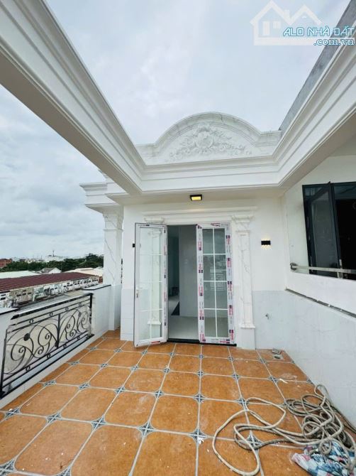 Nhà Bình Tân - 5 tầng -  2 mặt hẻm 8m - 2