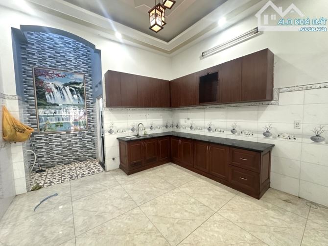 Nhà 4x17m 3 tầng hẻm 6m sát mặt tiền Nguyễn Ảnh Thủ, chỉ 5 tỷ 5 - 2