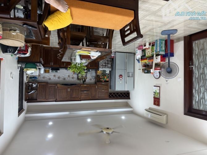 NHÀ NGUYỄN VĂN CỪ 140M2, 4 TẦNG, LÔ GÓC, 2 MẶT Ô TÔ TRÁNH, Ô TÔ VÀO NHÀ, SỔ VUÔNG ĐẸP, - 2