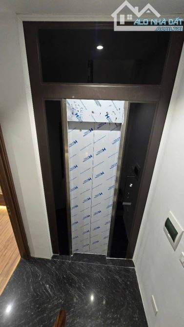 Tôi bán nhà mặt phố Văn Chương 30m2 5 tầng 4,5m ngõ ô tô - 2