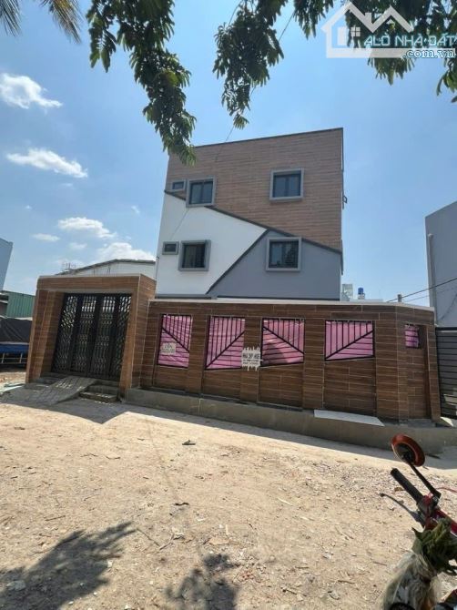 CHDV 3Tầng  có dòng tiền đường TX 32 phường TX Q12 DT 121m2(13,3x20)💲7,29 tỷ - 2