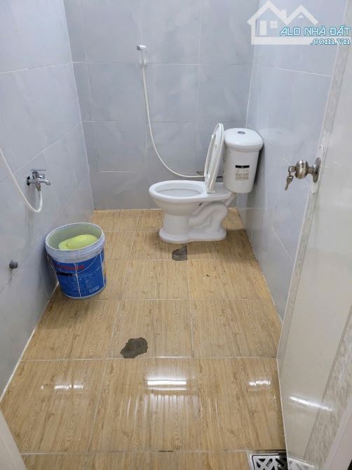 KHU THÁNH GIA _ ĐƯỜNG VIỆT BẮC. NHÀ CẤP 4 CHỦ CẦN BÁN 5TY9. CÁCH BIỂN 200M. - 2