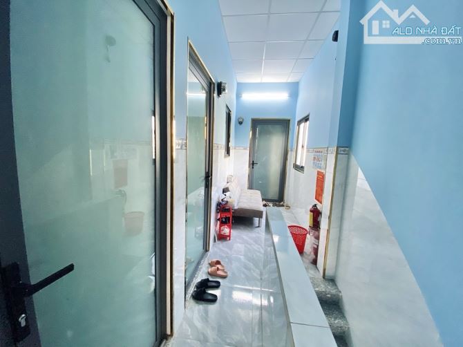 Bán nhà 3 tầng đẹp, oto tới cửa, 54m2, Lê Lợi, P4, Gò Vấp, SHR, 6.6tỷ - 2