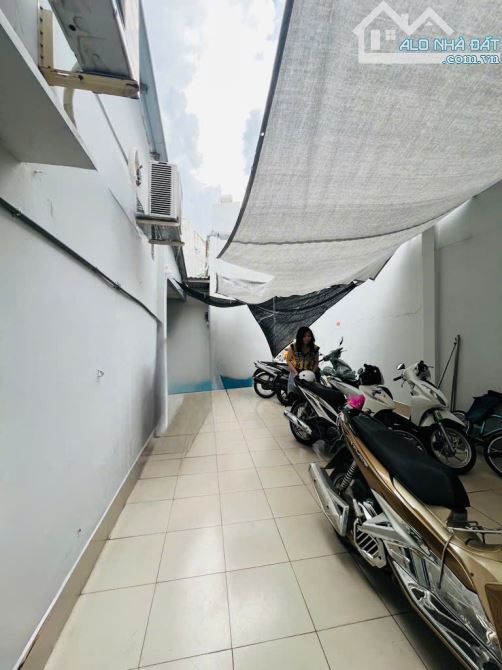 CỰC HIẾM TRUNG TÂM Q10 – KHỦNG 181M² – NGANG 10 x 17M – CHỈ 88TR/M² ~ NHỈNH 16 TỶ. - 2