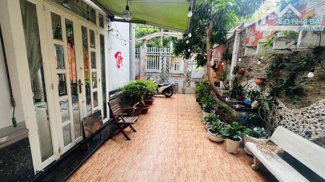 BIỆT THỰ MẶT TIỀN – KHU VIP BÌNH PHÚ Q6 – 173M2 - NGANG 8M – 4 TẦNG – GẦN WESTERN CAPITAL. - 2