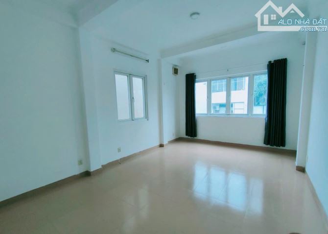 Bân nhà thông hẻm 304 Trường Chinh, P.12 Tân Bình, DT: 4x19m 3 tầng Giá 7.7 Tỷ TL - 2