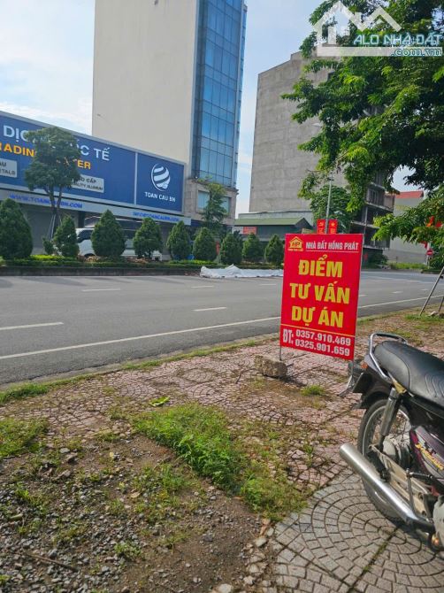 PHẢI THẬT NHANH , CHẬM LÀ HẾT, 1TỶxxx  TRỤC  CHÍNH ,   PHÙ KHÊ  53M2 MT5M đường 🚗 🚘 trán - 2
